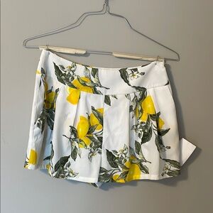 White Shorts with Lemon Print